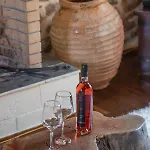 Апартаменты Stirida Stone House *