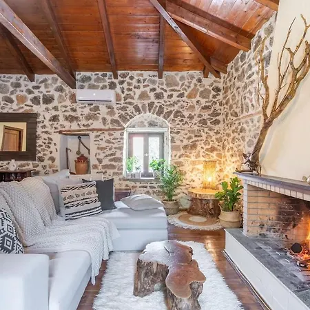 Stirida Stone House Apartmán Stírion