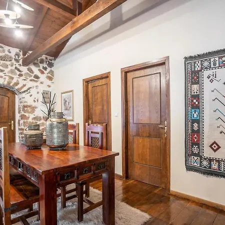 Stirida Stone House * Stírion